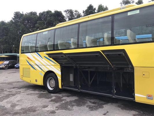 Em segundo a mão usou a cidade do motor diesel do ônibus do passageiro de Yutong Rhd Lhd que viaja 170 quilowatts