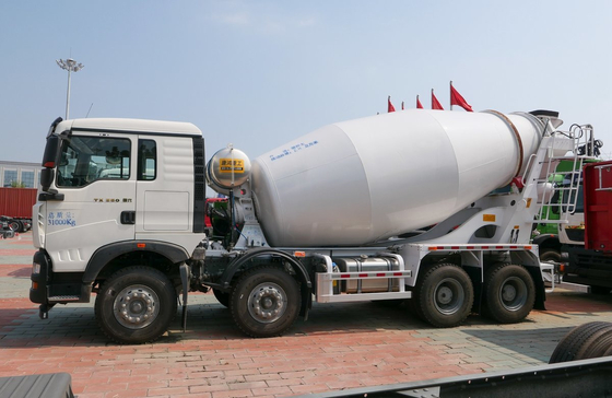 Caminhão de mistura de concreto Howo 7.8 cubic Tanker Howo TX 8*4 Drive Mode Weichai 350hp