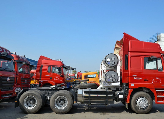 Shacman Truck Head 6*4 Drive Mode Cavalo Trator GNL Grande Gás Tanker 380hp Transporte de Carvão