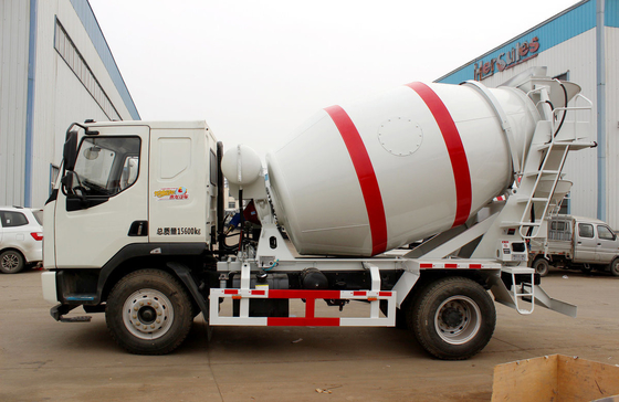 Caminhão de mistura de concreto Liuqi 4 × 2 com 6 pneus Pequeno misturador de cimento 4 cilindros de tanque Capacidade 160 hp