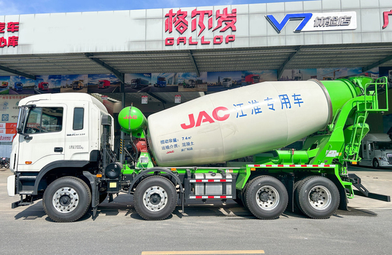 Caminhão de concreto móvel 7-8m3 Caminhão de cimento Mixer Caminhão marca chinesa JAC Yuchai 350hp