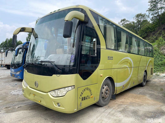 Dragon Used Coach Bus dourado 47 portas do Euro III de aço do chassi do motor de Hino J08E dos assentos únicas